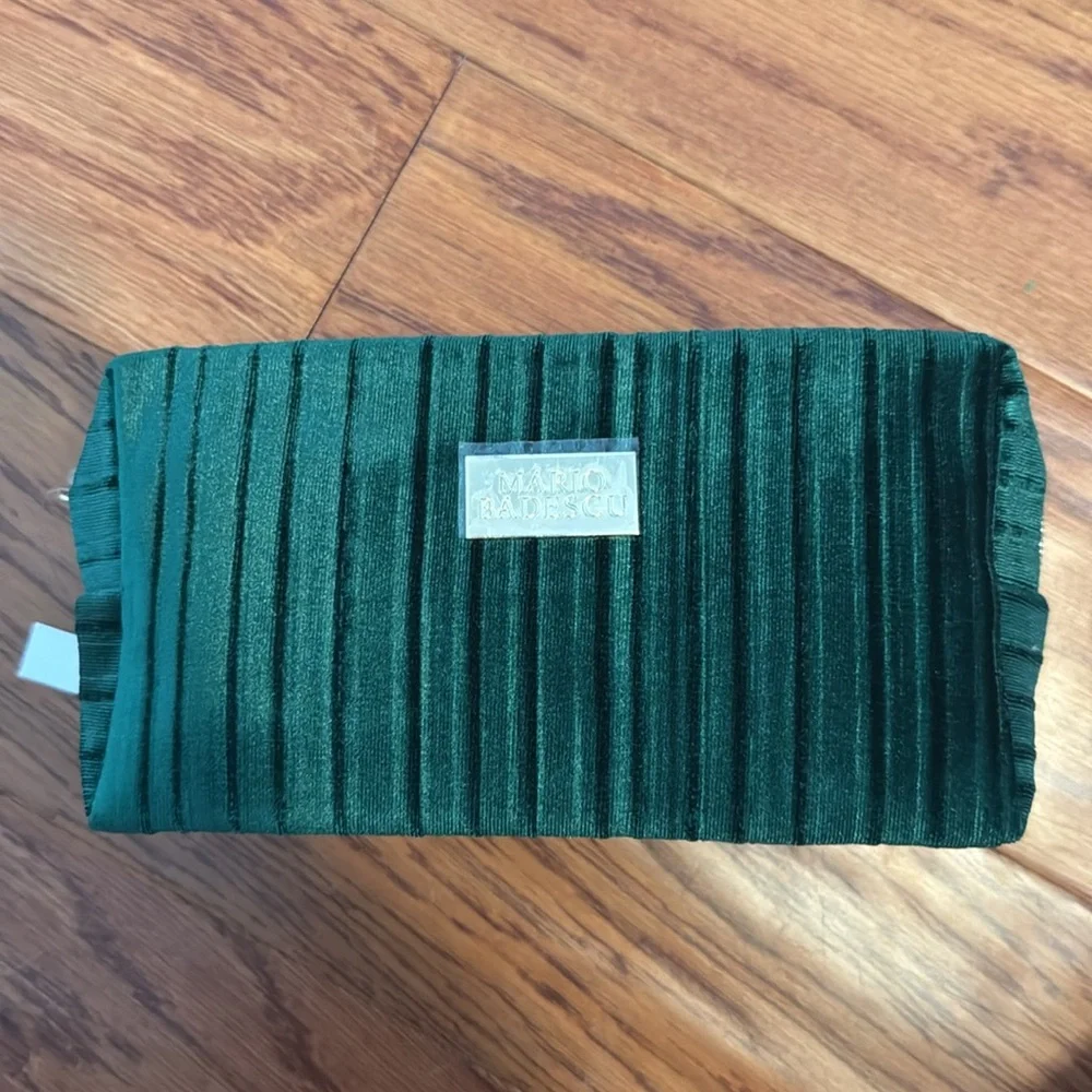 NWT Mario Badescu makeup bag green velvet texture stripe - Picture 1 of 9